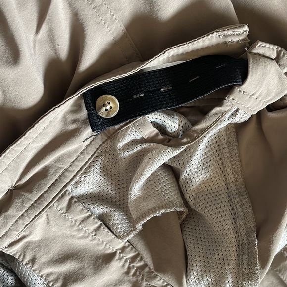 Royal Robbins Adjustable Waist Tan Cargo Pants - Picture 6 of 7